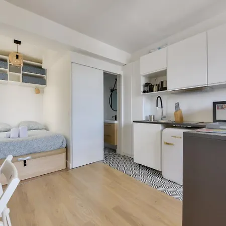Splendide Proche De La Station Metro Lourmel Apartment Paris